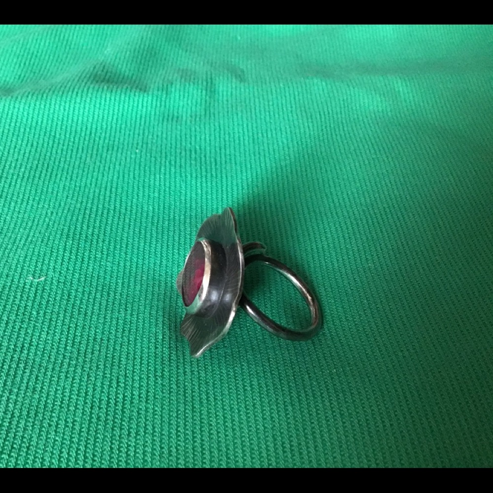 Ring - Picture 6 of 11